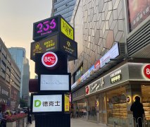 老餐飲設(shè)計(jì)師為您解讀新餐飲品牌選址是綜合商場(chǎng)店好還是街邊店鋪好？